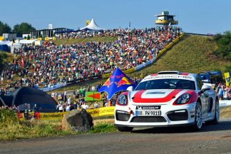 Romain Dumas prueba el Porsche Cayman GT4 R-GT en el Rallye de Alemania Porsche Cayman GT4 Clubsport R-GT para rallyes