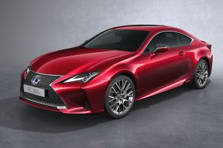 Lexus RC 300h 2019: ligeros cambios para el coupé japonés