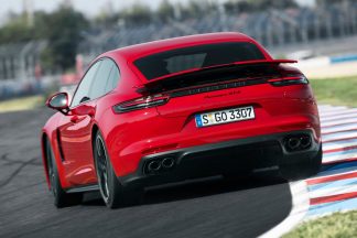 El nuevo Porsche Panamera GTS debuta con 460 CV