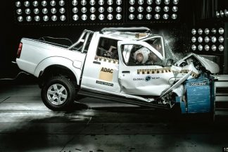 El Nissan NP300 Navara recibe 0 estrellas Global NCAP en los test de choque Nissan NP300 Navara Hardbody