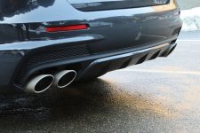 Maserati Quattroporte escapes