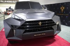 Es un vehículo blindado construido por la empresa china IAT.