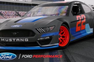El Ford Mustang NASCAR 2019 se estrena derrapando ford mustang nascar 2019