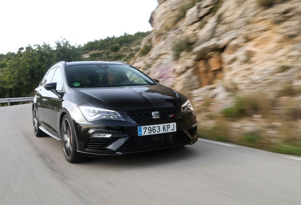Seat Leon Cupra Black Edition Why This Rare Hot Hatch Is Spiking In Demand - 3bq3sb4