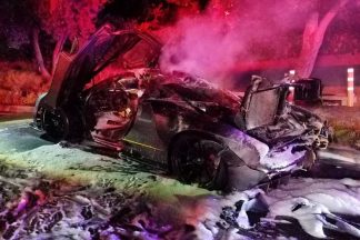 El McLaren Senna de Salomondrin es pasto de las llamas McLaren Senna de Salomondrin