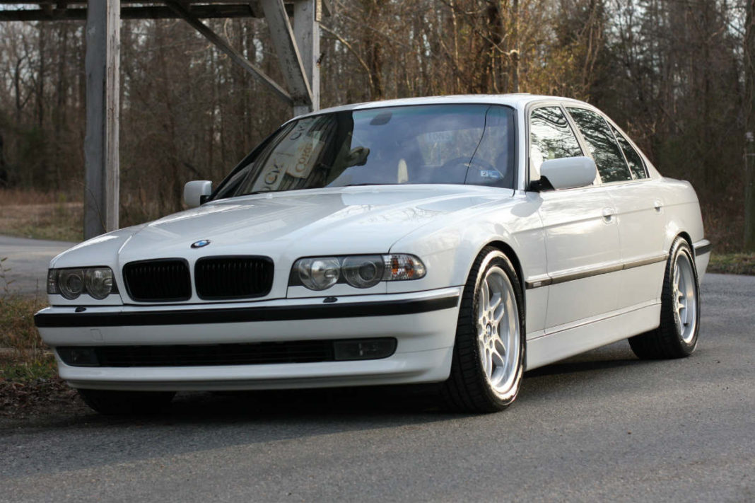 BMW 740i