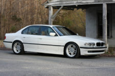 BMW 740i