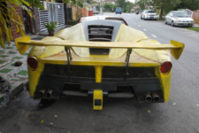 réplica de Ferrari LaFerrari