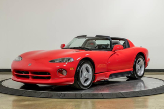 Sale a la venta un Dodge Viper RT-10 de 1992 con menos de 55 kilómetros