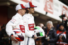 Raikkonen: "Salir de fiesta me hizo mejor piloto"