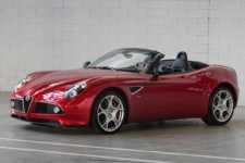 Alfa Romeo 8C Spider 2010