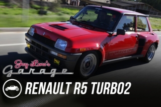 Vídeo: Jay Leno prueba un Renault 5 Turbo 2 de 1985 Jay Leno Renault 5 Turbo 2 1985