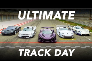 Apollo IE posa en pista con el McLaren F1, Mercedes CLK GTR, Maserati MC12 y Porsche GT1