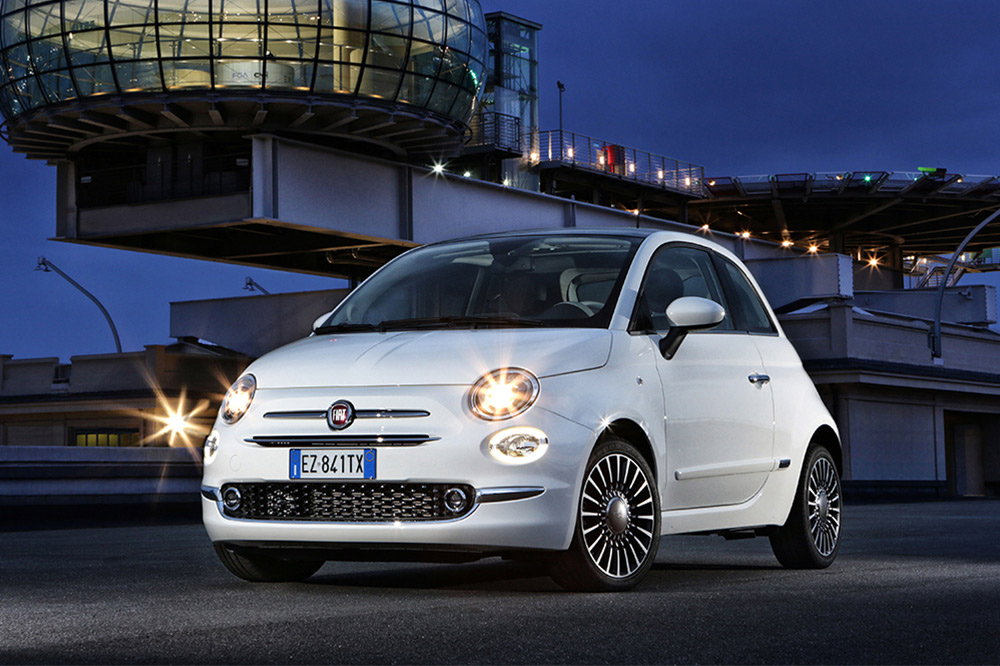 coches de produccion con imagen retro fiat 500