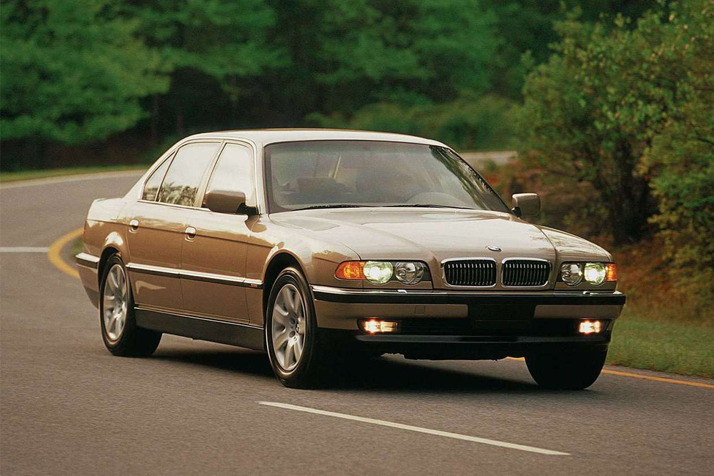 mejores coches de cine 735i