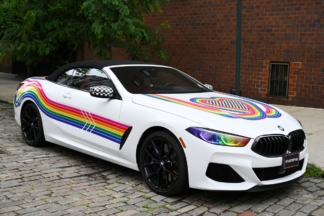 BMW celebra el Orgullo con un Serie 8 Cabrio Art Car BMW Serie 8 Cabrio Art Car Orgullo