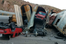 Descarrila un tren cargado de Jeep Gladiator