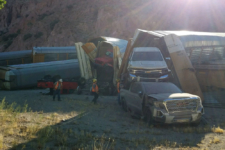 Descarrila un tren cargado de Jeep Gladiator