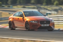 El Jaguar XE SV Project 8 bate su propio récord en Nürburgring en 7:18.36 Jaguar XE SV Project 8 record Nurburgring