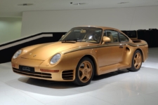 Porsche Exclusive 959 dorado