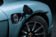 Porsche Taycan 4S