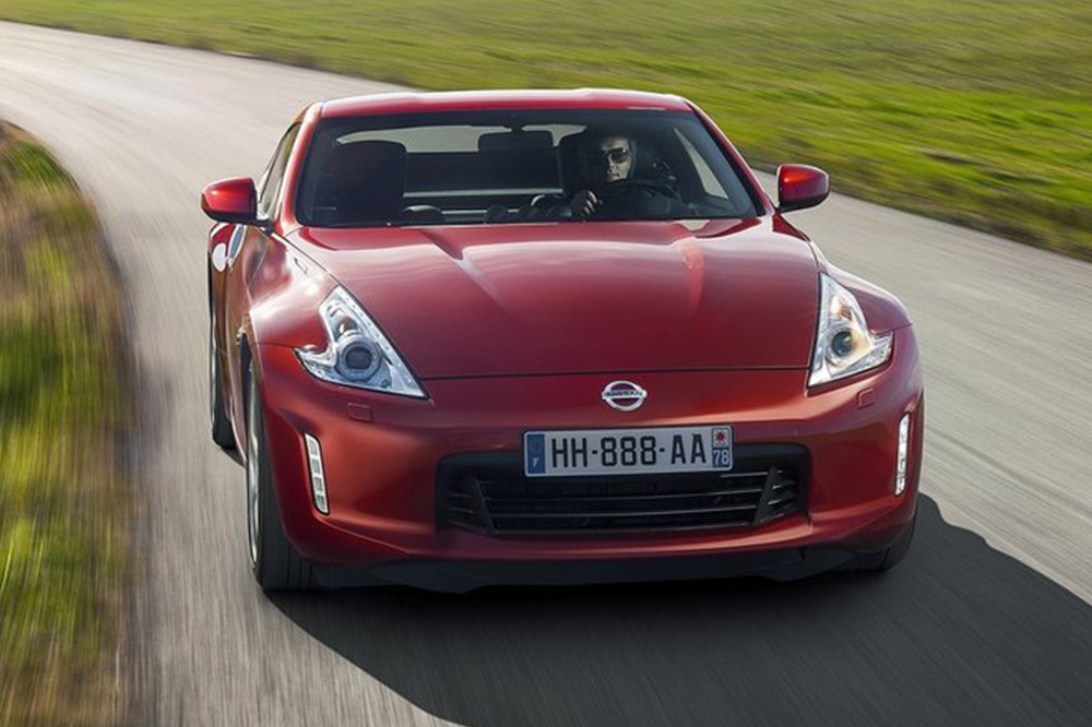 coches deportivos por menos de 40000 euros nissan