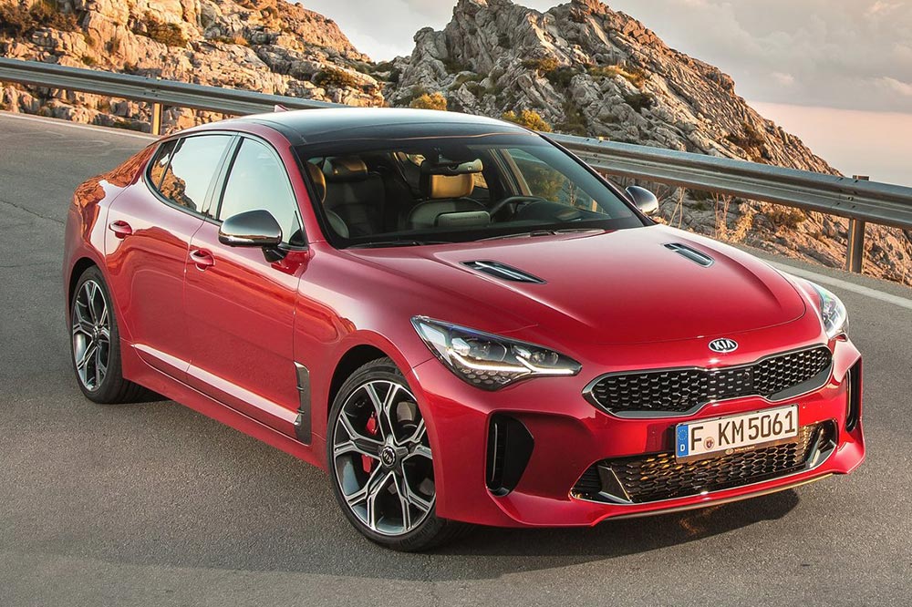 coches deportivos por menos de 40000 euros Stinger