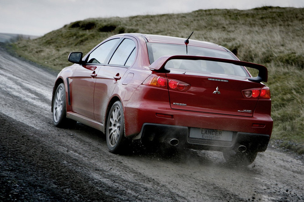 coches por menos de 30000 euros lancer
