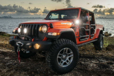 Jeep Wrangler y Gladiator “Three O Five”