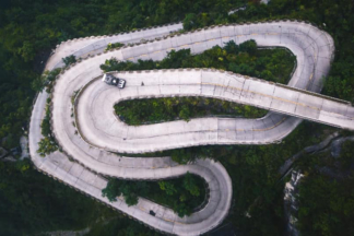 Climbkhana TWO: Ken Block se enfrenta a la subida de Tianmen