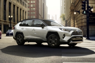 Toyota RAV4 Hybrid 2020: la gama se actualiza con más tecnología Toyota RAV4 Hybrid 2020