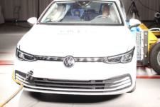 crash test del Volkswagen Golf 8