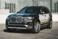 BMW X7 ZeroG Lounger