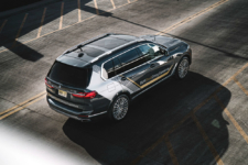 BMW X7 ZeroG Lounger