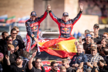 Carlos Sainz y Lucas Cruz conquistan su tercer Dakar