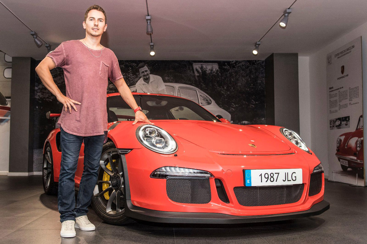 El Porsche 911 GT3 RS es uno de los coches de Jorge Lorenzo