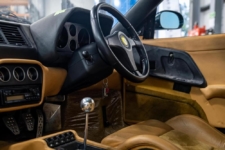 Ferrari F355 1995 abandonado