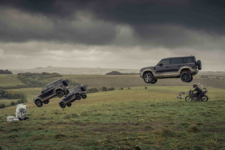Land Rover Defender James Bond