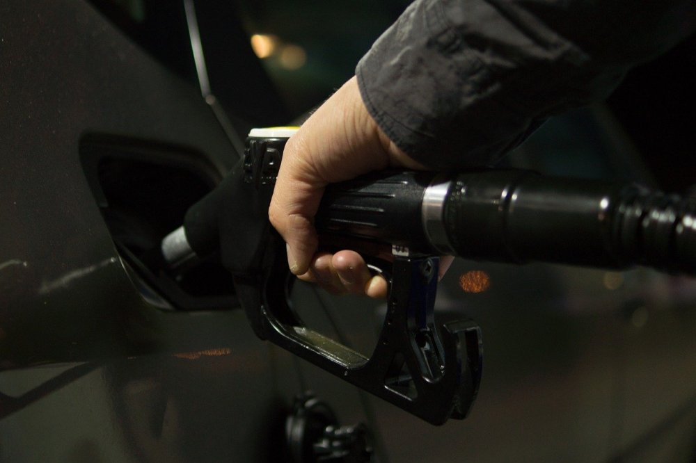 jovenes prefieren coches diesel gasolina no electricos