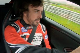 Vídeo: Fernando Alonso prueba el Toyota GR Yaris en circuito Imagen de Fernando Alonso probando el Toyota GR Yaris en el circuito