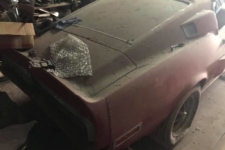 Aparece Shelby Mustang GT500 1968 abandonado