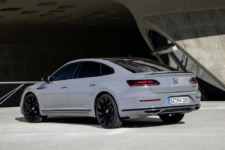 Volkswagen Arteon R-Line Performance