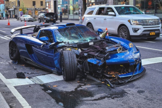 Estrella un Gemballa Mirage GT y se da a la fuga