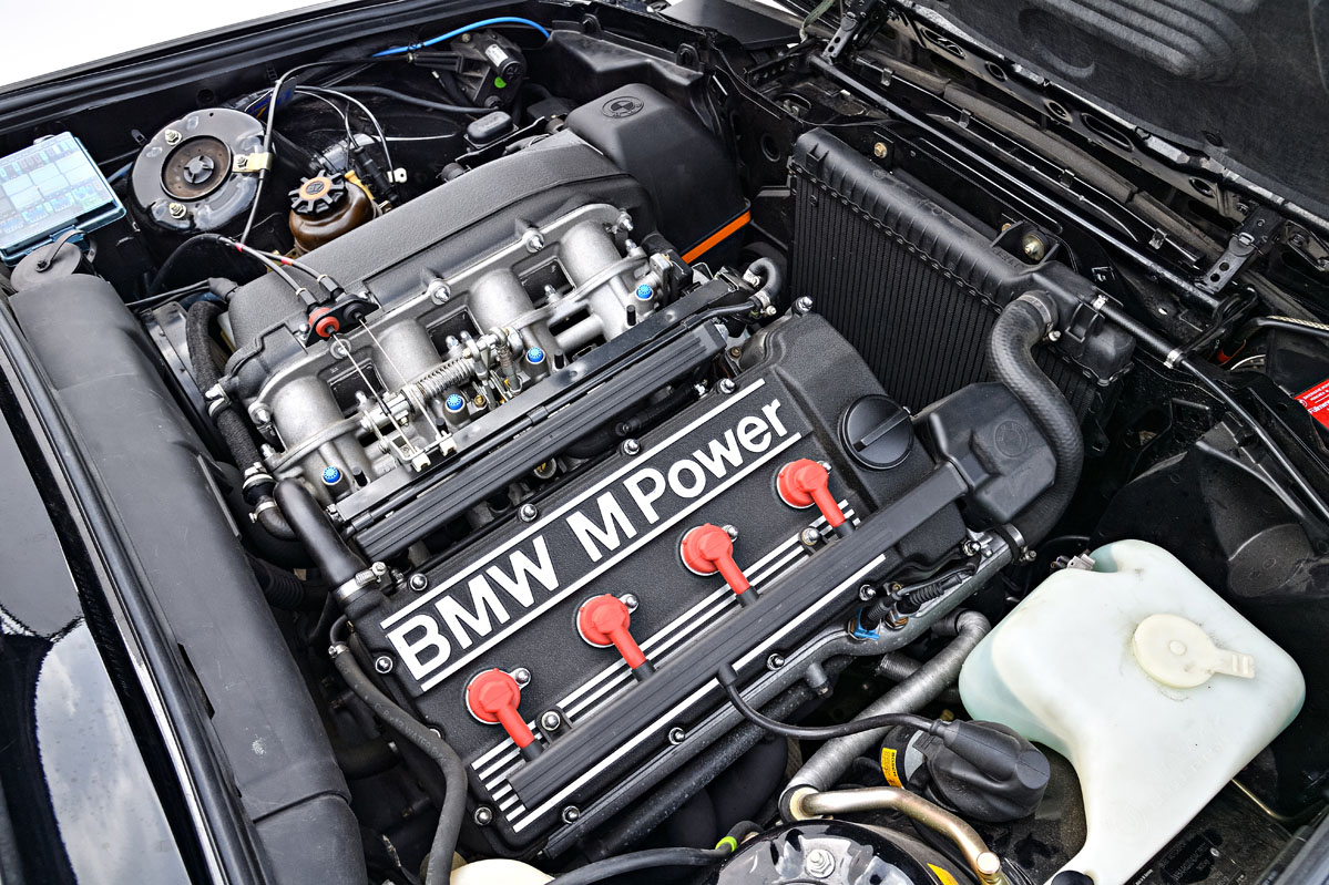foto del motor del BMW M3 E30 Sport Evolution