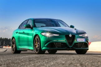 Alfa Romeo Giulia Quadrifoglio 2020: actualización del sedán deportivo Alfa Romeo Giulia Quadrifoglio 2020