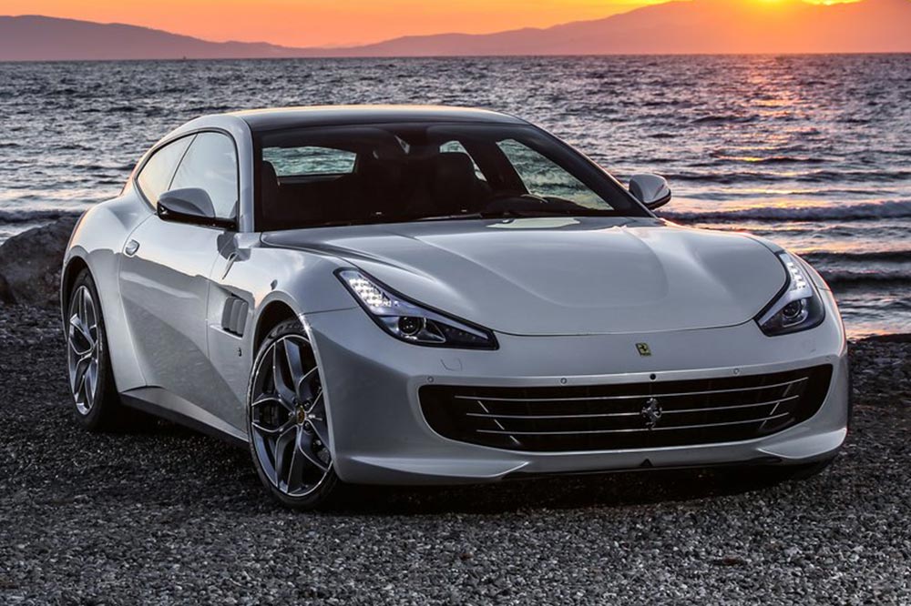 coches de lujo de los futbolistas 