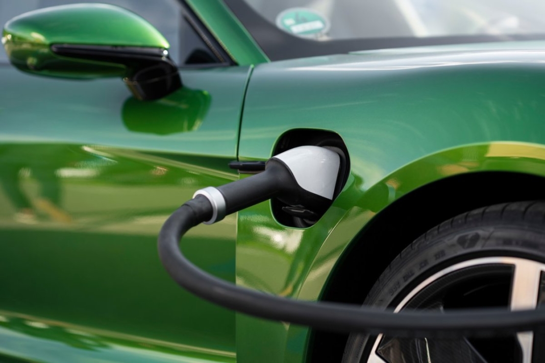 coches nuevos no podran emitir CO2 2040