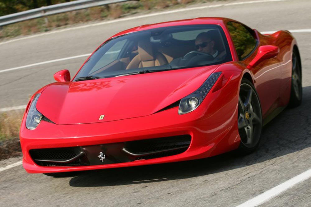 condiciones para tener un Ferrari 