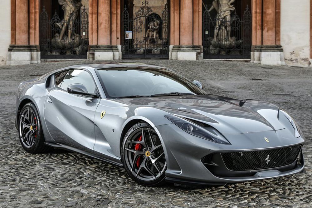 condiciones para tener un Ferrari 