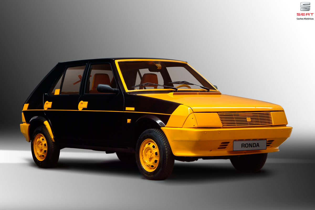 SEAT ronda amarillo y negro